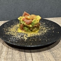 料理メニュー写真&nbsp;マグロとアボカドのユッケ