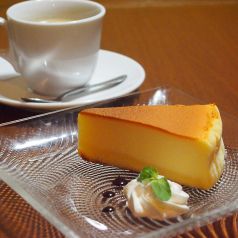 カフェタイムには、お得なケーキセット！