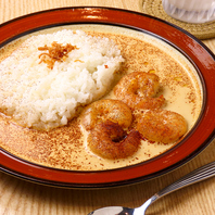 土日祝限定でランチタイムから特製カレーが楽しめます