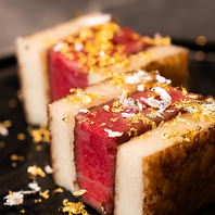 選び抜いた肉の個性を引き立てる、至高の職人技