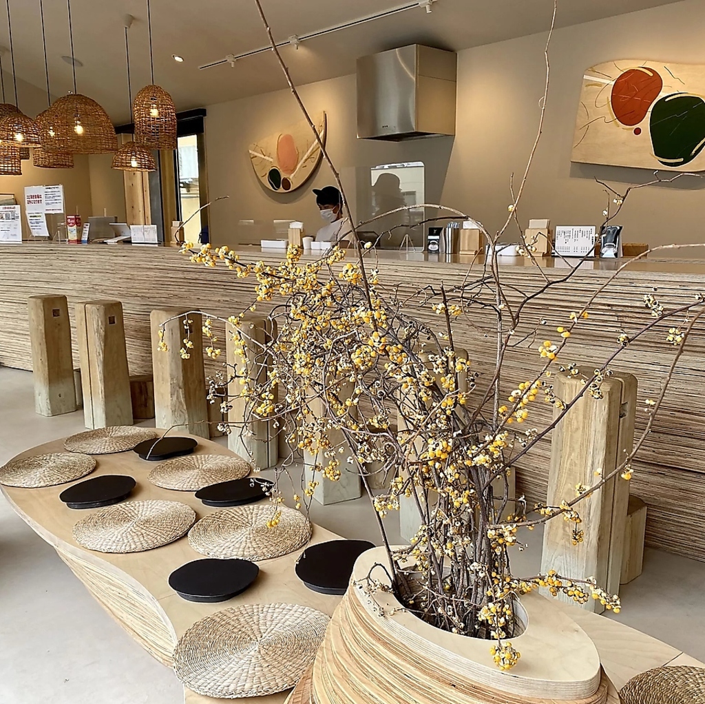 観光客にも地元民にも愛される温かみあるお店です。