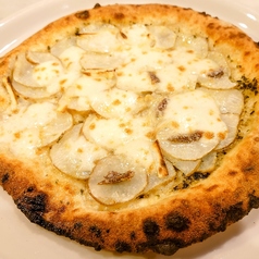 鴻巣産トピナンブール(菊芋)、アンチョビモッツァレラのバジルソース