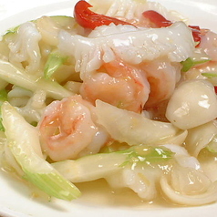 イカ・エビと野菜のあっさり塩味炒め