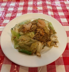 タイ醤油太麺焼きビーフン「パッ・シー・ユー」