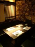4名様個室。個室は広々として落ち着いた空間。接待や、記念日などの食事会にも。
