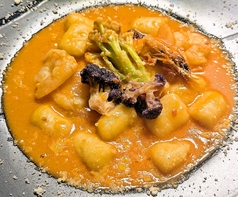 ジャガイモのニョッキ エビのアメリケーヌソース