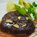 料理メニュー写真 十勝ラビスタ牛フィレステーキ 100g