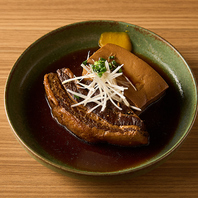 旬の食材を丁寧に調理。手作りにこだわった和の逸品