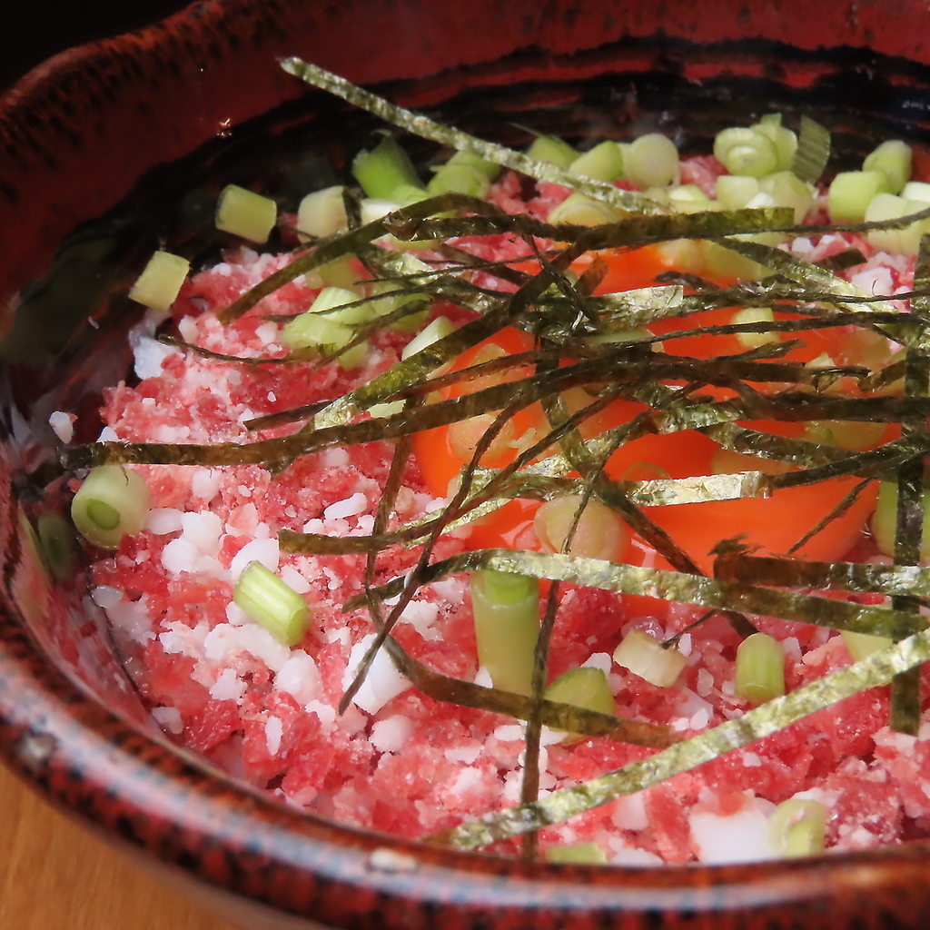 【にく源の〆はこれ】ほっぺが落ちるほど旨い！牛トロ飯◎+50円(税込)で黄身のトッピングもできます
