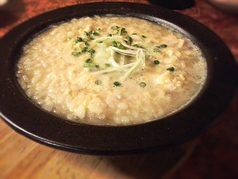 じーっくり12時間も炊いた鶏ガラスープで作った、鶏雑炊