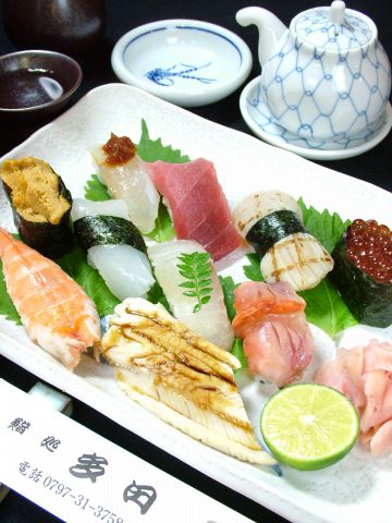 贅沢したい時は迷わず「お寿司」！新鮮なネタで握られたお寿司をどうぞ！！