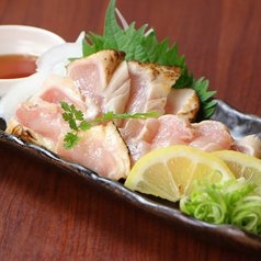 阿波尾鶏のムネ肉藁焼きタタキ