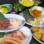 種類豊富なBBQ食材！肉、海鮮、野菜、フライドポテト・・・枝豆のような手軽な一品料理もございます