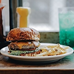 THE GREAT BURGER ザ グレートバーガーの特集写真