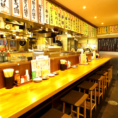 おひとり様のサク飲みにおすすめのカウンター席をご用意しています♪