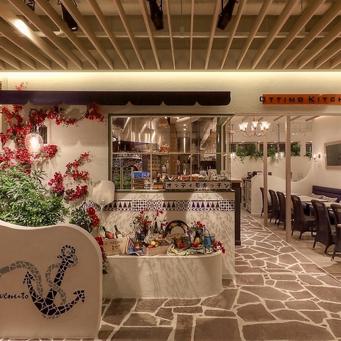 イタリアの港町イスキア島イメージ♪オシャレな店内で楽しむ窯焼きナポリピッツァ★