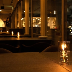 落ち着いた店内はデートや女子会にも人気です。