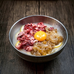 レモン冷麺ユッケケジャン乗せ