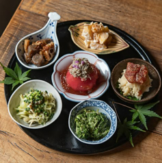 名物　おばんざい六種盛り合わせ