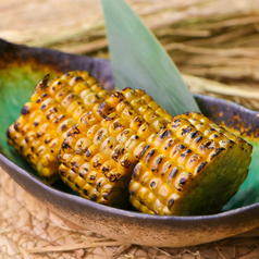 とうもろこしの藁焼き