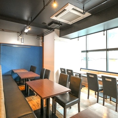 【フロア貸切】フロア貸切が40~立食式で70名様まで可能です。忘年会や歓送迎会、結婚式2次会におすすめ!ちょっとした飲み会を気軽に貸切でお楽しみいただけます♪20~30名ほどでフロア半面の貸切もお受けしてますのでお気軽にご相談ください。