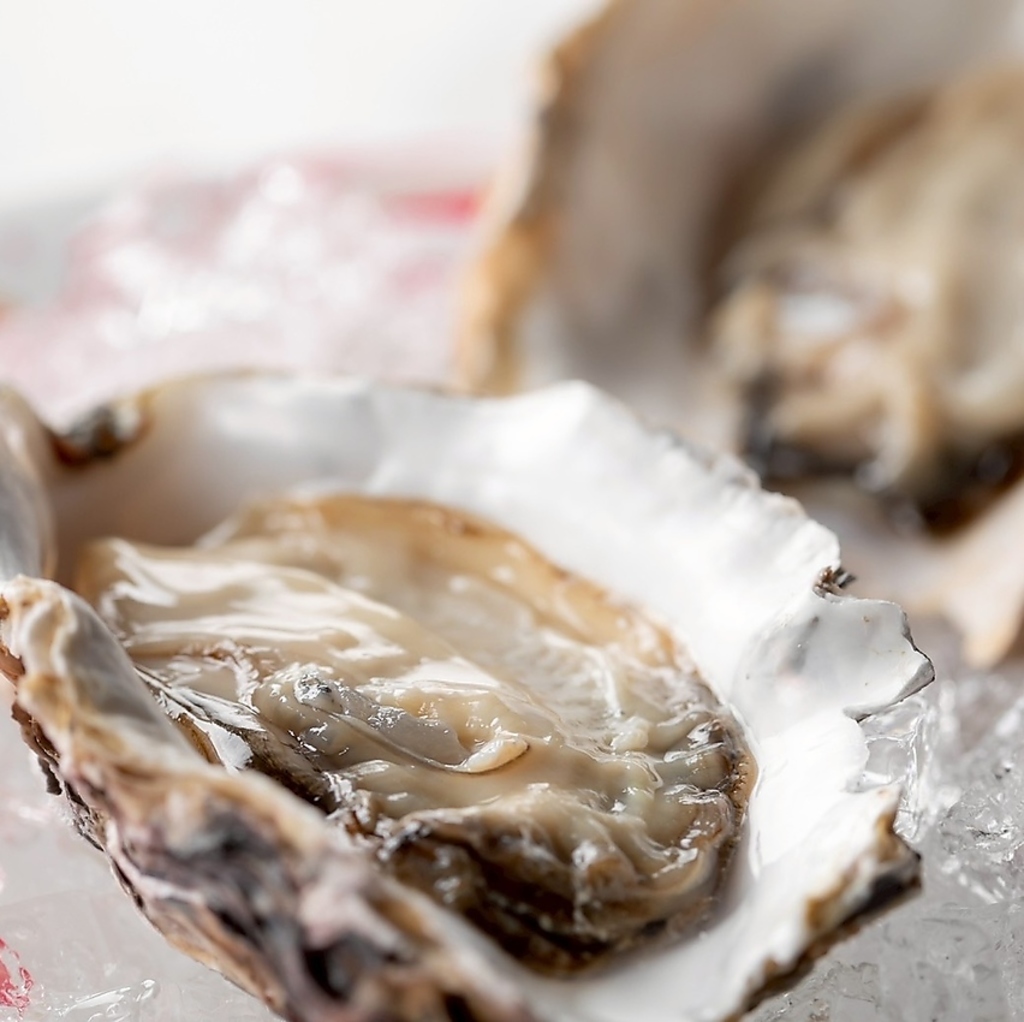 北海道の市場から空輸で直送した新鮮な素材をふんだんに