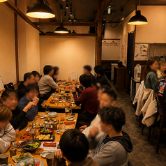 少人数でのご利用はもちろんの事、中小の宴会、貸切営業にも対応しています！お得な飲み放題付のコースも季節に合わせてご用意しておりますのでお気軽にお問い合わせ下さい！