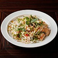 もやしと鶏肉のサラダ
