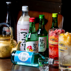 定番カクテルからチャミスルやマッコリ韓国のお酒も多数ご用意！お得な飲み放題付きコースもご用意◎の写真