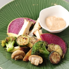 たっぷり季節野菜のツナ入りバーニャカウダ