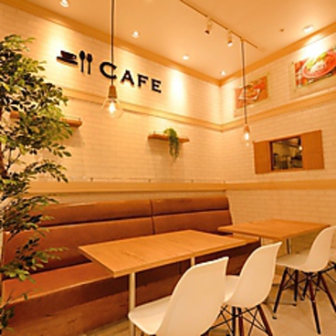 Cafe&Dining ARISTAR アリスター 越谷店の雰囲気1