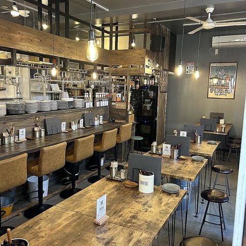 ITALIAN BAR 臣 omi