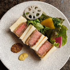 鹿児島黒牛 特選フィレカツサンド (2切れ 50g)