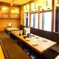 大人気の掘りごたつ席。にぎやかな店内の中、ゆったりおくつろぎいただける掘りごたつ席は仲間との会話も弾みます。