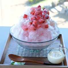 かき氷　あまおういちごミルク（三重　美里氷使用）