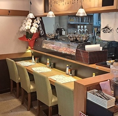 カウンター席になります