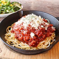 特製ミートパスタ（サラダ付）