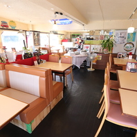 アメリカンスタイルの店内で特別なひととき