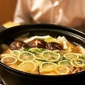 料理メニュー写真&nbsp;鶏だし鍋　レモン添え