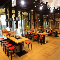 焼肉 ホルモン 下町の牛 栄店の雰囲気2