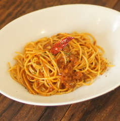 平日限定のワイン飲み放題も！自家製タパスと楽しむ♪