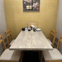 1階は半個室でお気軽に!2階は宴会用個室をご用意!