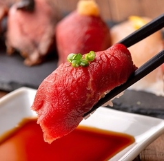 横浜 肉寿司の特集写真