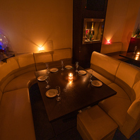 映像が流せる！ソファ個室で誕生日会♪