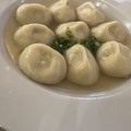 料理メニュー写真&nbsp;肉汁溢れる大きな水餃子
