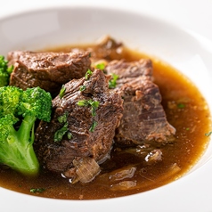 牛ほほ肉の黒ビール煮込み
