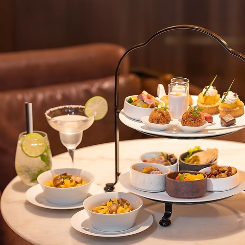 THE LOUNGE R[g[h oC }IbgÉ