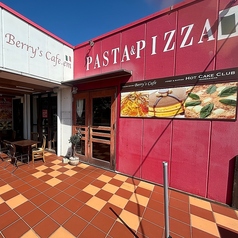 ベリーズカフェ エムの外観1