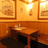 掘りごたつの座敷席を完備しており、大人数でのご利用も可能となっております！また、座敷席は30名程度で貸切をすることも可能☆会社宴会や打ち上げなど、団体様のご利用も大歓迎です◎飲み放題付コースもございますので、ご宴会利用にどうぞ。