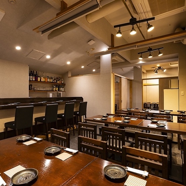 照 テラ 博多口店の雰囲気1